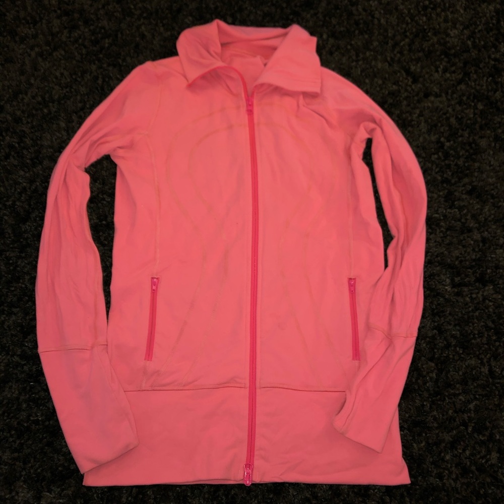 Lululemon jacket size 4